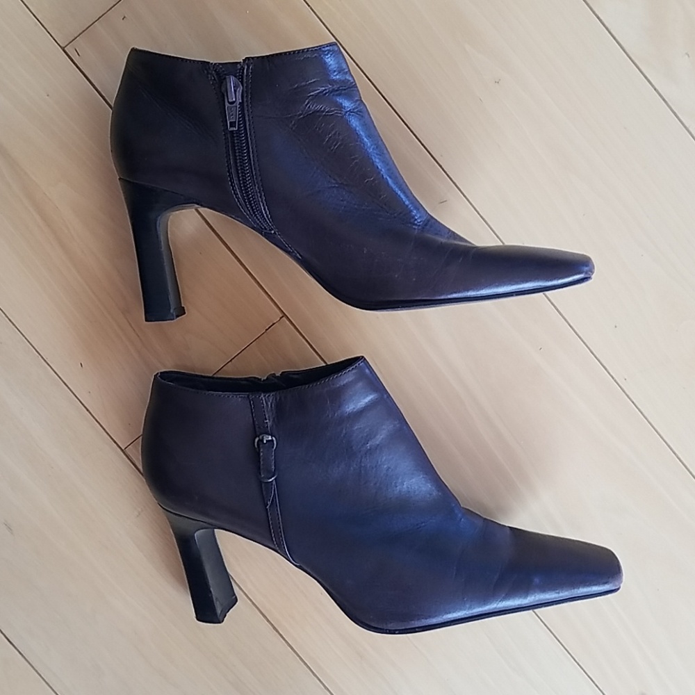 Ladies Leather Dress Booties